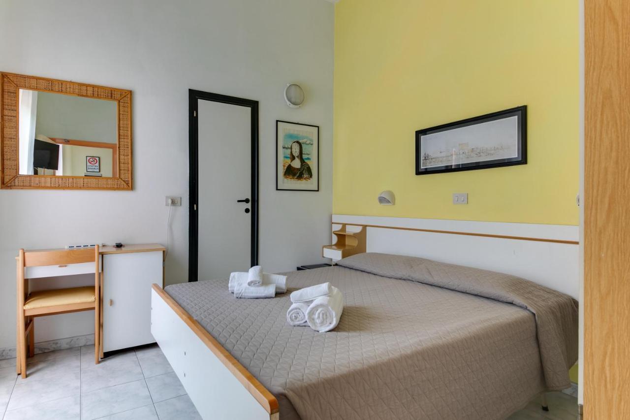 Hotel Villa Merope Rimini Exterior foto