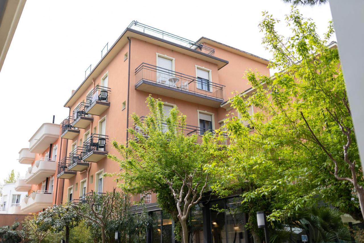 Hotel Villa Merope Rimini Exterior foto